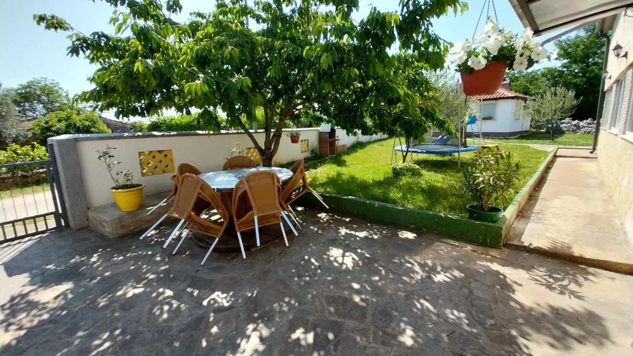 Apartment Goran & Nela อูมัค ภายนอก รูปภาพ
