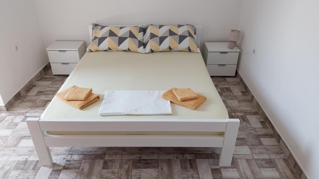 Apartment Goran & Nela อูมัค ภายนอก รูปภาพ